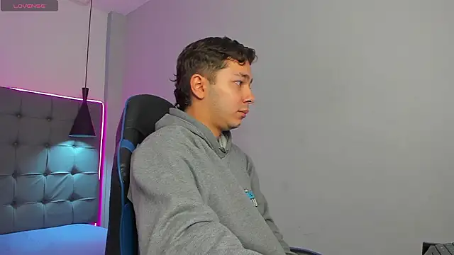 Julian Smith21 online show from February 25, 2026, 12:16 pm