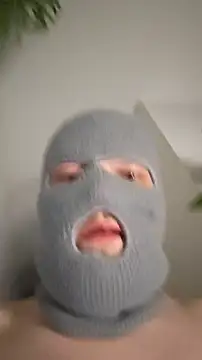 TwilledOverbite online show from February 27, 2026, 9:25 pm