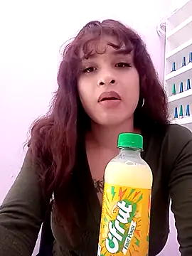 Snapshot of Keitty_Rose chatting on March 27, 2026, 7:04 pm Keitty Rose online show from March 27, 2026, 7:04 pm