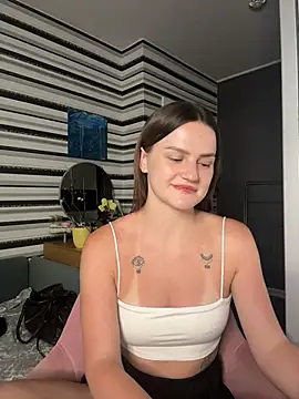 Snapshot of UnholyAmy chatting on June 8, 2026, 7:58 pm UnholyAmy online show from June 8, 2026, 7:58 pm