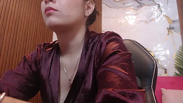 Loren Tay online show from May 5, 2026, 2:36 am