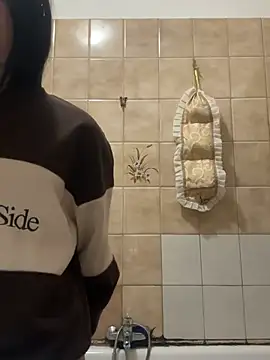 maryzoe05 online show from March 31, 2026, 3:25 pm