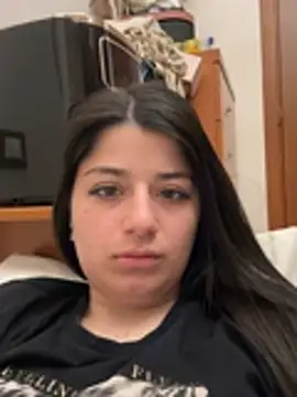 maryzoe05 online show from April 22, 2026, 9:10 pm