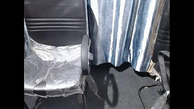 Roselley online show from April 4, 2026, 9:43 pm