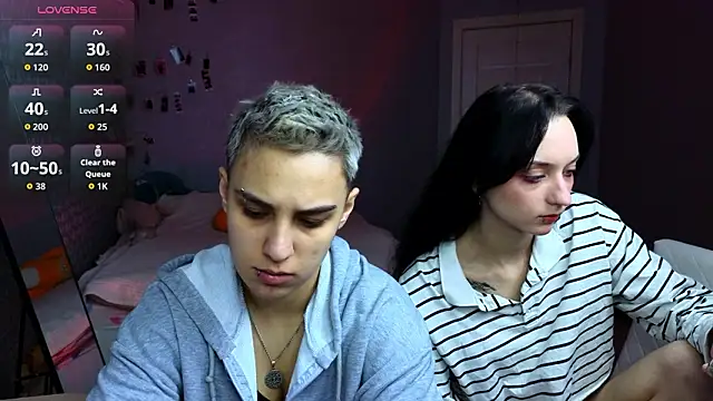 LuxuryLoverss online show from March 24, 2026, 11:10 am