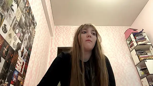 Snapshot of JanineThielman chatting on June 18, 2026, 1:27 pm JanineThielman online show from June 18, 2026, 1:27 pm