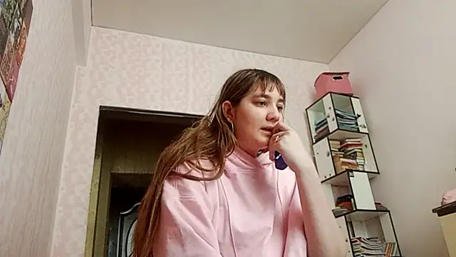 Snapshot of JanineThielman chatting on May 19, 2026, 9:38 am JanineThielman online show from May 19, 2026, 9:38 am