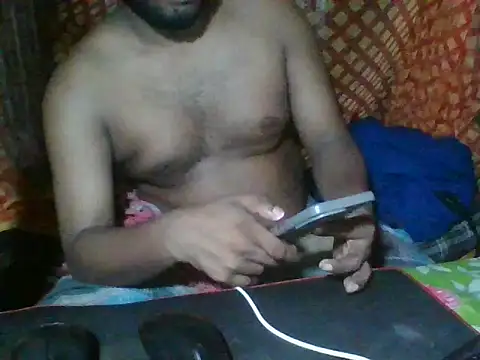 Snapshot of BestDick2910 chatting on April 15, 2026, 6:45 pm BestDick2910 online show from April 15, 2026, 6:45 pm