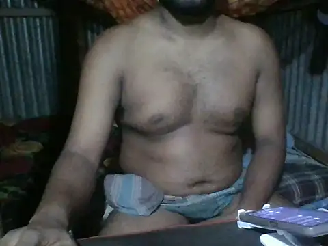 Snapshot of BestDick2910 chatting on May 12, 2026, 4:35 pm BestDick2910 online show from May 12, 2026, 4:35 pm