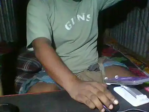 Snapshot of BestDick2910 chatting on March 29, 2026, 6:42 pm BestDick2910 online show from March 29, 2026, 6:42 pm