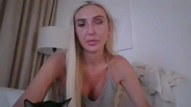 Snapshot of kinkykara25 chatting on March 7, 2026, 4:56 pm kinkykara25 online show from March 7, 2026, 4:56 pm