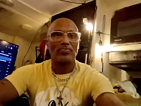 Baddesetboy4ya online show from February 24, 2026, 1:06 am