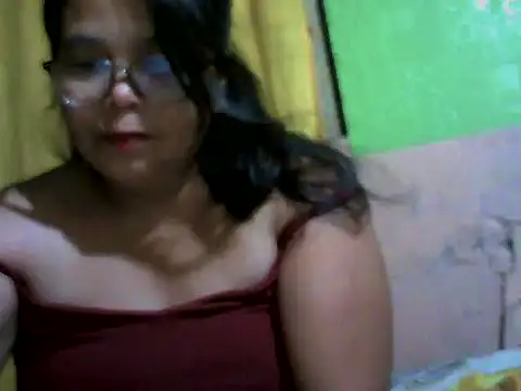 Snapshot of Flowerblossom123 chatting on May 16, 2026, 1:10 pm Flowerblossom123 online show from May 16, 2026, 1:10 pm