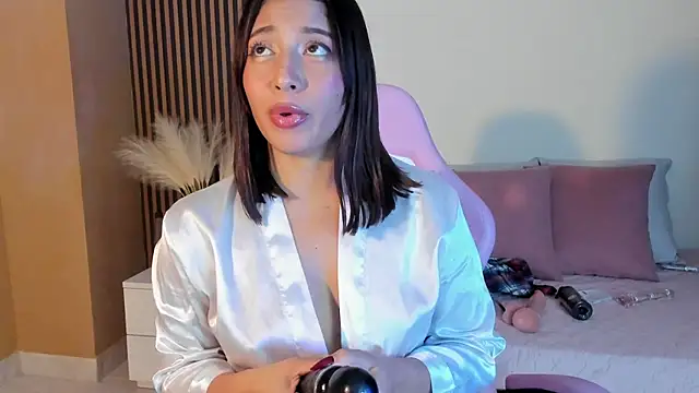Holy Lux online show from July 16, 2026, 11:13 pm