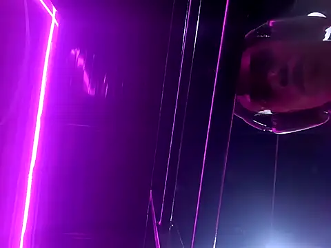 Snapshot of Lluviadeorohd chatting on March 4, 2026, 1:46 am Lluviadeorohd online show from March 4, 2026, 1:46 am