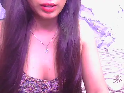 Aayesha-queen online show from March 26, 2026, 4:00 am