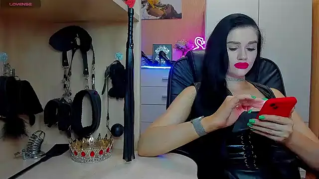 Snapshot of KristiTopxx chatting on June 25, 2026, 8:14 pm KristiTopxx online show from June 25, 2026, 8:14 pm