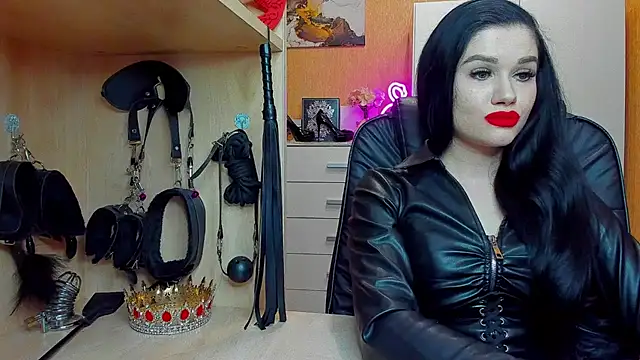 KristiTopxx online show from April 14, 2026, 8:25 pm