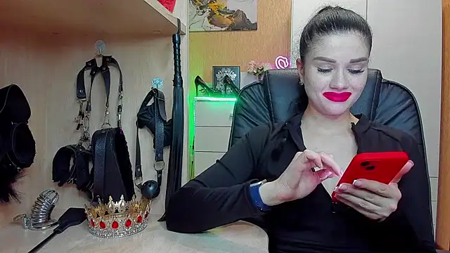 KristiTopxx online show from December 3, 2025, 6:40 pm