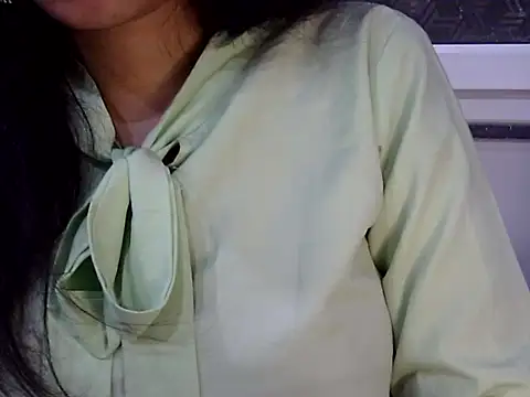 Neha Sharma2 online show from April 1, 2026, 1:23 pm