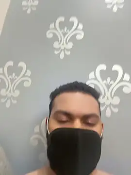 Snapshot of jeev95 chatting on March 3, 2026, 6:37 pm jeev95 online show from March 3, 2026, 6:37 pm