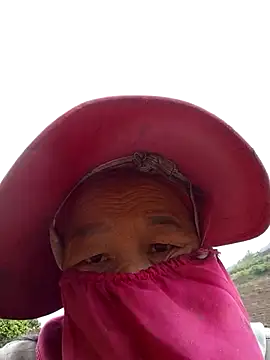 heesuu11 online show from April 1, 2026, 8:59 am