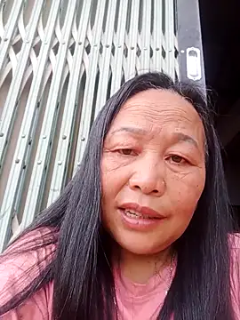 heesuu11 online show from March 1, 2026, 9:42 am