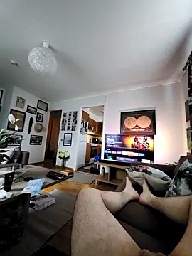 swecockforhead online show from April 2, 2026, 10:22 am