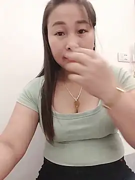 01 ANNA 01 online show from June 17, 2026, 5:34 pm