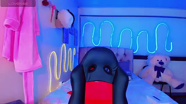 Alisson Taylor 1 online show from February 25, 2026, 10:26 am