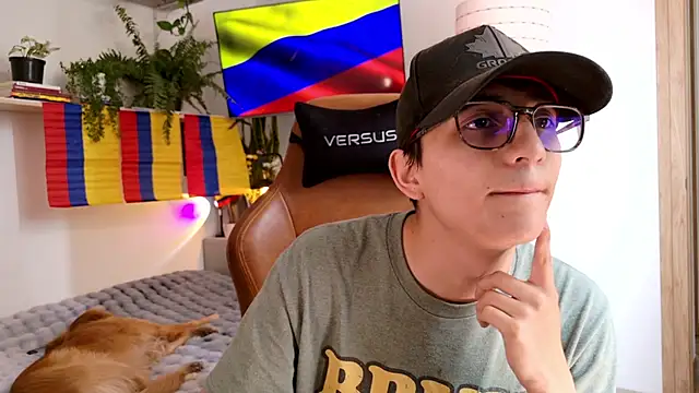 Snapshot of Sr_evann chatting on July 16, 2026, 5:32 pm Sr evann online show from July 16, 2026, 5:32 pm