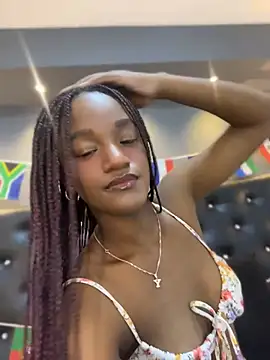 Snapshot of Chloebrunnie chatting on July 8, 2026, 12:28 pm Chloebrunnie online show from July 8, 2026, 12:28 pm