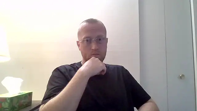 Snapshot of tytheexhibionist chatting on June 12, 2026, 2:15 pm tytheexhibionist online show from June 12, 2026, 2:15 pm