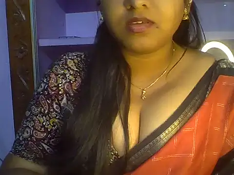 Snapshot of Tamil_Kuttyma chatting on July 14, 2026, 3:18 pm Tamil Kuttyma online show from July 14, 2026, 3:18 pm