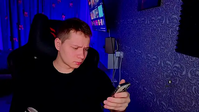 Snapshot of Karl_Night_ chatting on February 28, 2026, 5:34 pm Karl Night online show from February 28, 2026, 5:34 pm