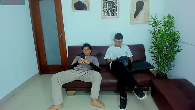 nobodyknows01 online show from February 25, 2026, 12:27 pm