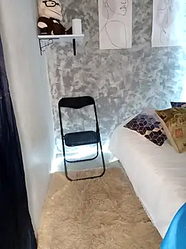 medusafox  online show from March 25, 2026, 4:34 am