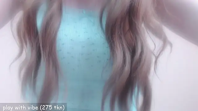 Snapshot of vanillemilk chatting on July 8, 2026, 7:14 pm vanillemilk online show from July 8, 2026, 7:14 pm