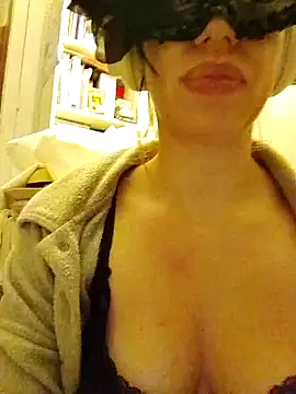 Snapshot of lily2022 chatting on February 23, 2026, 9:15 pm lily2022 online show from February 23, 2026, 9:15 pm