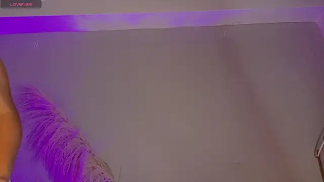 BeckaBlue online show from April 11, 2026, 1:15 pm