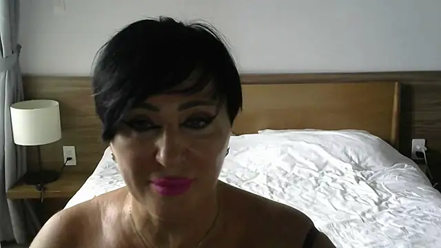 Snapshot of Kleotempt chatting on June 27, 2026, 8:09 am Kleotempt online show from June 27, 2026, 8:09 am