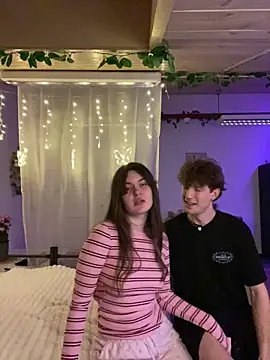 Snapshot of meowmiu chatting on February 27, 2026, 7:46 pm meowmiu online show from February 27, 2026, 7:46 pm