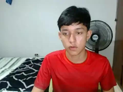 cute jisus online show from March 3, 2026, 11:45 pm