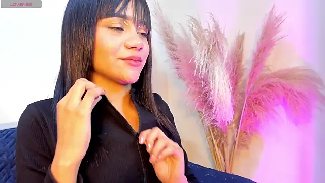 Laila-Miller online show from March 21, 2026, 5:08 am