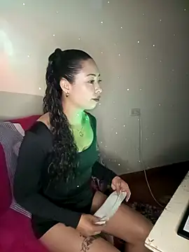 Snapshot of lina_luxe_ chatting on February 25, 2026, 11:15 pm lina luxe online show from February 25, 2026, 11:15 pm