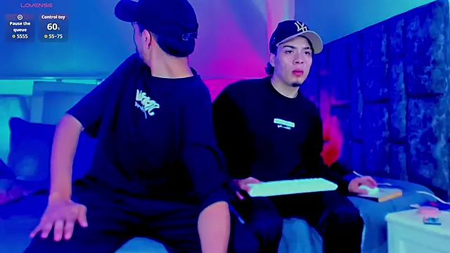 alex and christhoper online show from March 6, 2026, 11:16 am