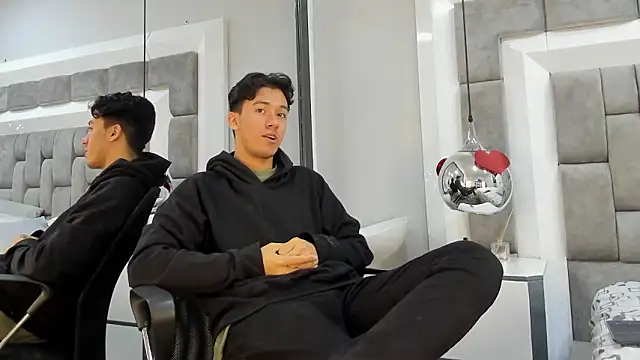 Snapshot of Austin_Reedss chatting on February 26, 2026, 12:16 pm Austin Reedss online show from February 26, 2026, 12:16 pm