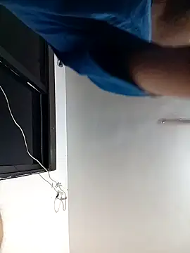 Snapshot of _iluvatar_ chatting on February 27, 2026, 9:14 pm iluvatar online show from February 27, 2026, 9:14 pm