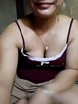 mami-rubi online show from June 4, 2026, 12:54 pm