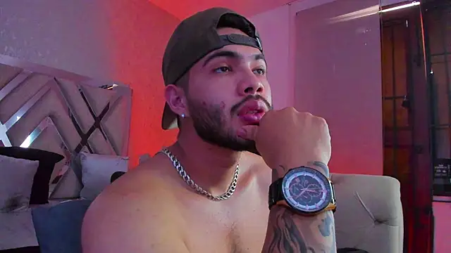 Vincentblack online show from June 1, 2026, 4:39 pm